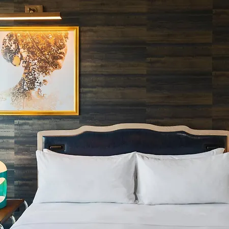 Hotel Renaissance Chelsea New York