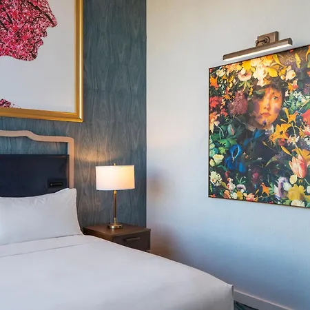 Hotel Renaissance Chelsea New York