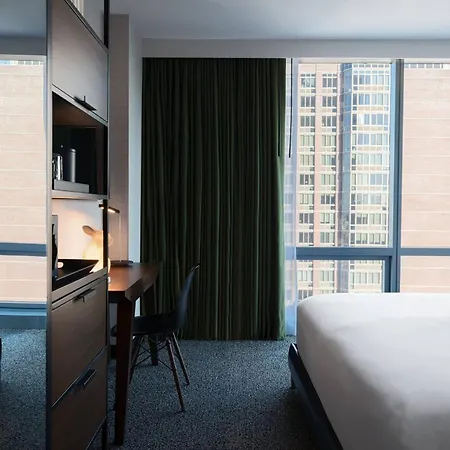 Renaissance Chelsea Hotel 4*