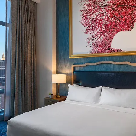 Renaissance Chelsea Hotel 4*