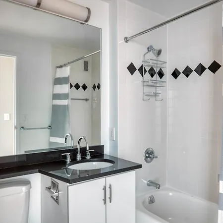 Uws 2br W Gym Doorman Elevator Nr Park Nyc-1050 Apartment