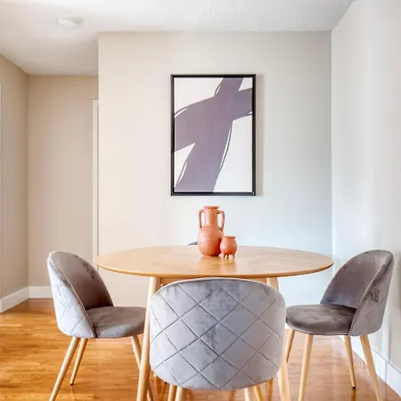 Uws 2br W Gym Doorman Elevator Nr Park Nyc-1050 * New York