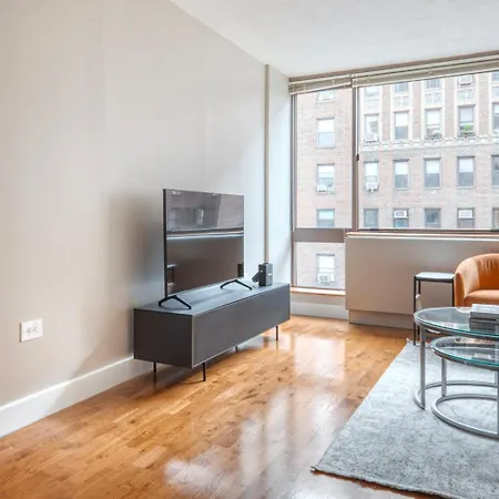 Apartment Uws 2br W Gym Doorman Elevator Nr Park Nyc-1050 *