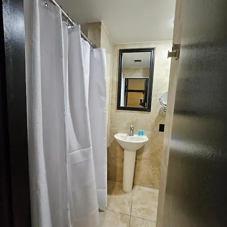 Hotel-studio @ The Mansfield Midtown Apartment *