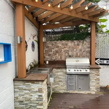 Holiday home Casa Rosado @ Nyc Pool Firepit Parking Ferry