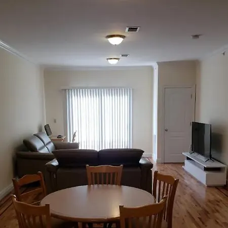 Amazing 3br 1bath In Nyc! Apartment