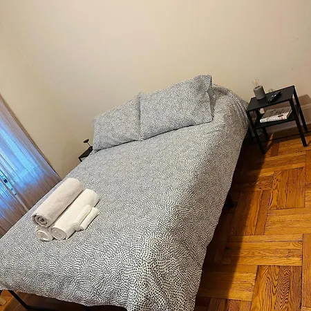 Sunnyside One Bedroom Apt *