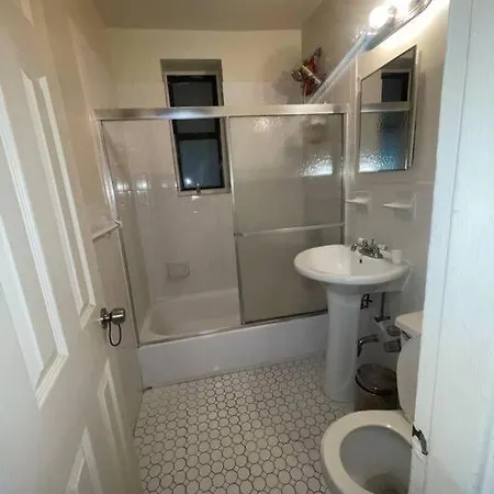 Comfy Apartment *