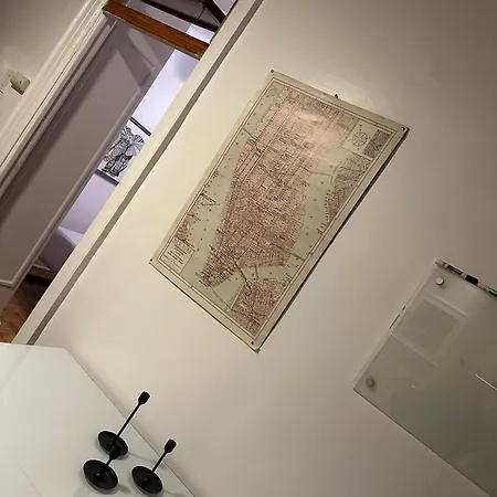 Two Bedroom Excellent Location Apartment New York