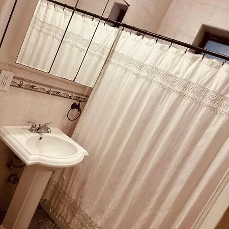 Sunnyside One Bedroom Apt Apartment *