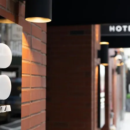 Roomza Times Square At Pestana Cr7 Hotel New York