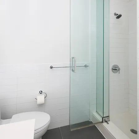 Chic 1bd With Rooftop W/d In Unit Downtown New York
