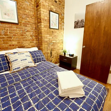 Cozy Familyfriendly With 2 Bedrooms * New York