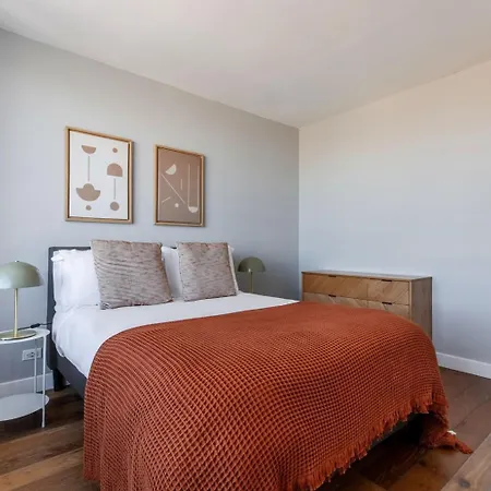 Midtown West 2br W Gym Roofdeck Nr Hudson Nyc-1395 *
