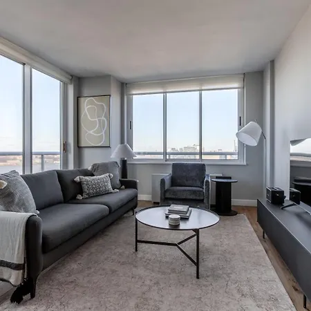 Midtown West 2br W Gym Roofdeck Nr Hudson Nyc-1395 *