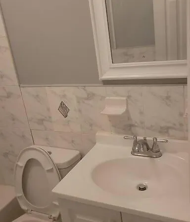 Homestay In A House With King Size Bed In A Landlord Hosted Three Bedroom