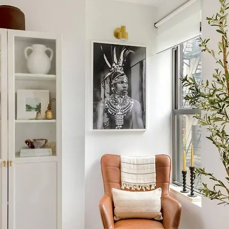 Apartment Bright Designer In Historic Harlem