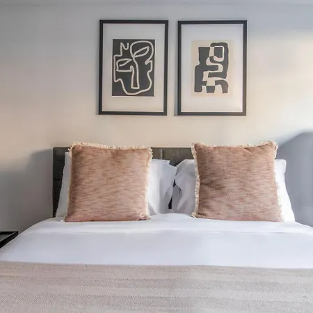 Lenox Hill 2br W Elevator Doorman Nr Art Nyc-1389 Apartment *