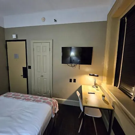 Hotel-studio @ The Mansfield Midtown Apartment New York