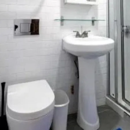 Apartment Beautiful 3 Bedroom *