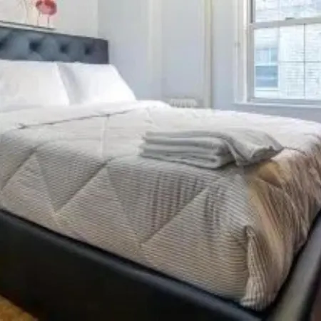 Beautiful 3 Bedroom * New York
