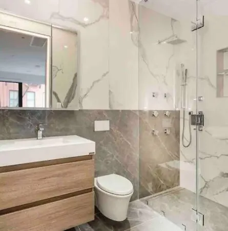 Luxurious Soho Apartment~ 2 Bedroom 2 Bathroom