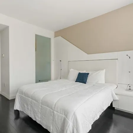 Financial District 1br W Wd Gym Elevator Nyc-1376 * New York