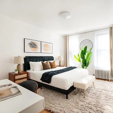 Apartment 444-2e Modern 2br Hell's Kitchen *
