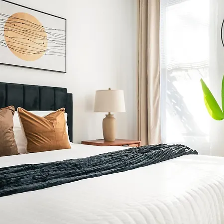 Apartment 444-2e Modern 2br Hell's Kitchen