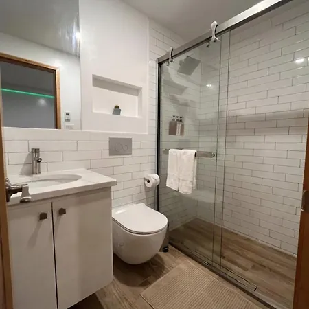 Beautiful Brooklyn In Sunset Park Apartment New York