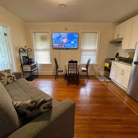 Apartment Entire Cozy 1br In Heart Of Queens L *