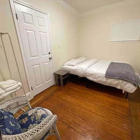 Entire Cozy 1br In Heart Of Queens L * New York