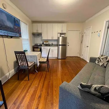 Entire Cozy 1br In Heart Of Queens L