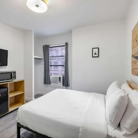 27 By Luxurban Hotel 3*