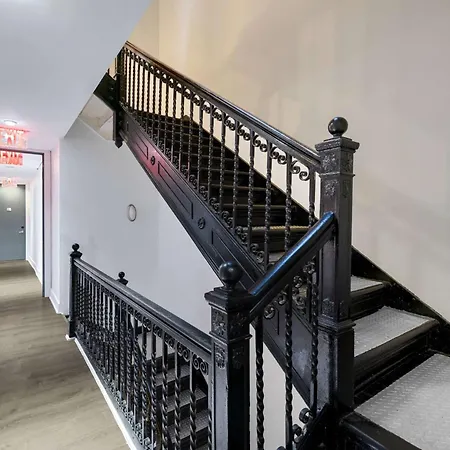 27 By Luxurban New York