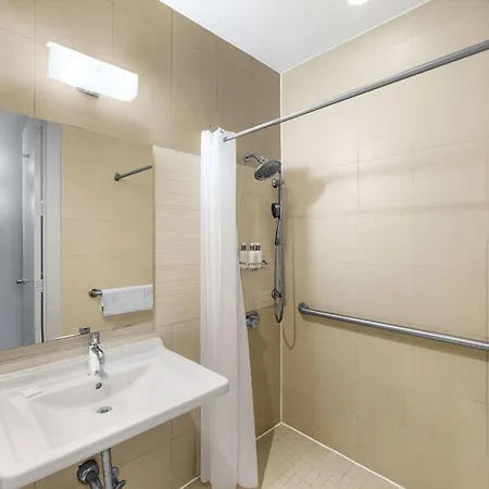 Hotel 27 By Luxurban 3*