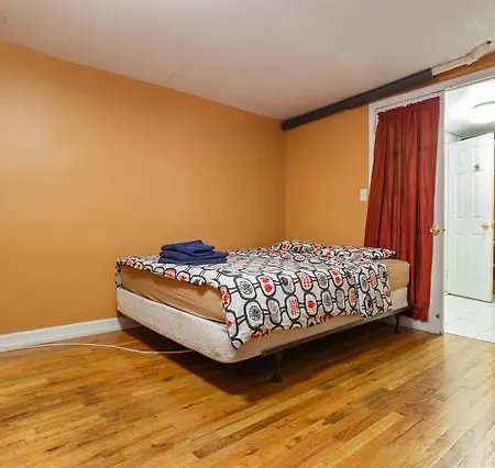 Three Bedroom Apartment - 3Rd Street * New York