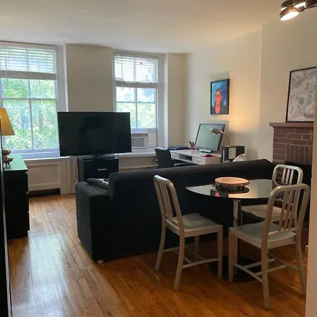 Cozy Place In Midtown Nyc