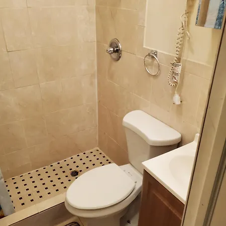 Apartment And One Bedroom *