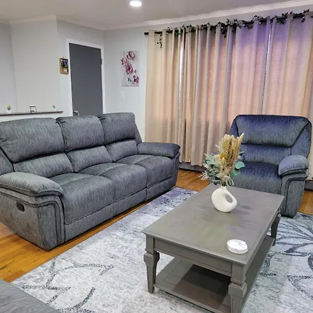 Apartment Cozy Shared With Host *