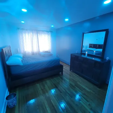 Cozy Shared With Host * New York