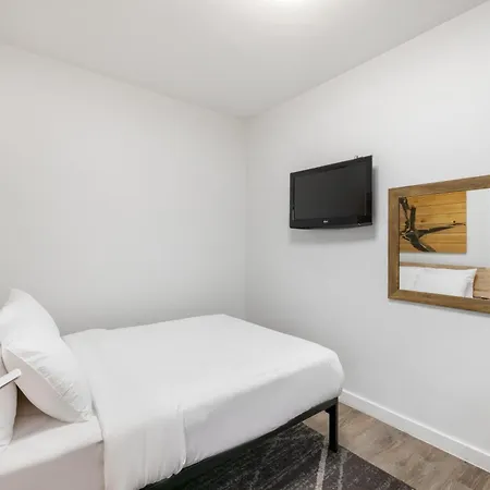 Hotel 27 By Luxurban