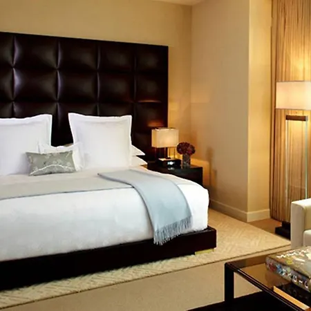 Hotel The Dominick 5*