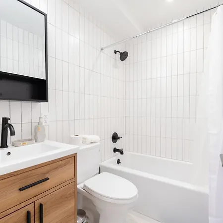 Apartment 323-2 Specious 2br Williamsburg New York