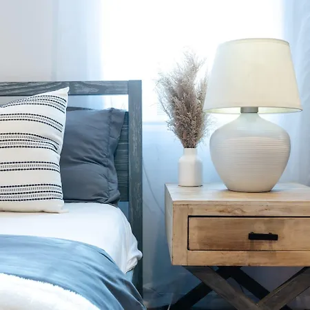 350-ga Spacious Gramercy Sleeps3