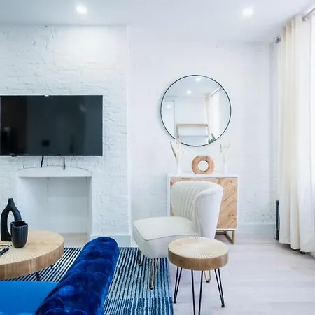 Apartment Prime East Village Newly Reno 3br 2 Baths Wd In Unit