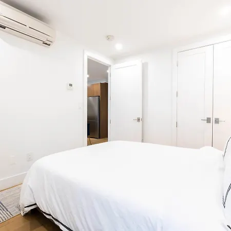 149bk-202 New 1br In Prime Greenpoint Bk * New York