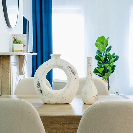 Apartment 1435-4 I 3 Bedrooms 2bath W D Prime Upper East *