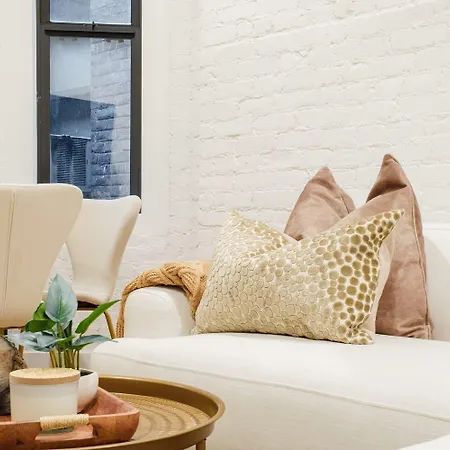 1288-4r Newly Furnished Prime Ues 2br Apartment *