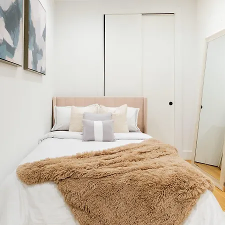 Apartment 1288-4r Newly Furnished Prime Ues 2br